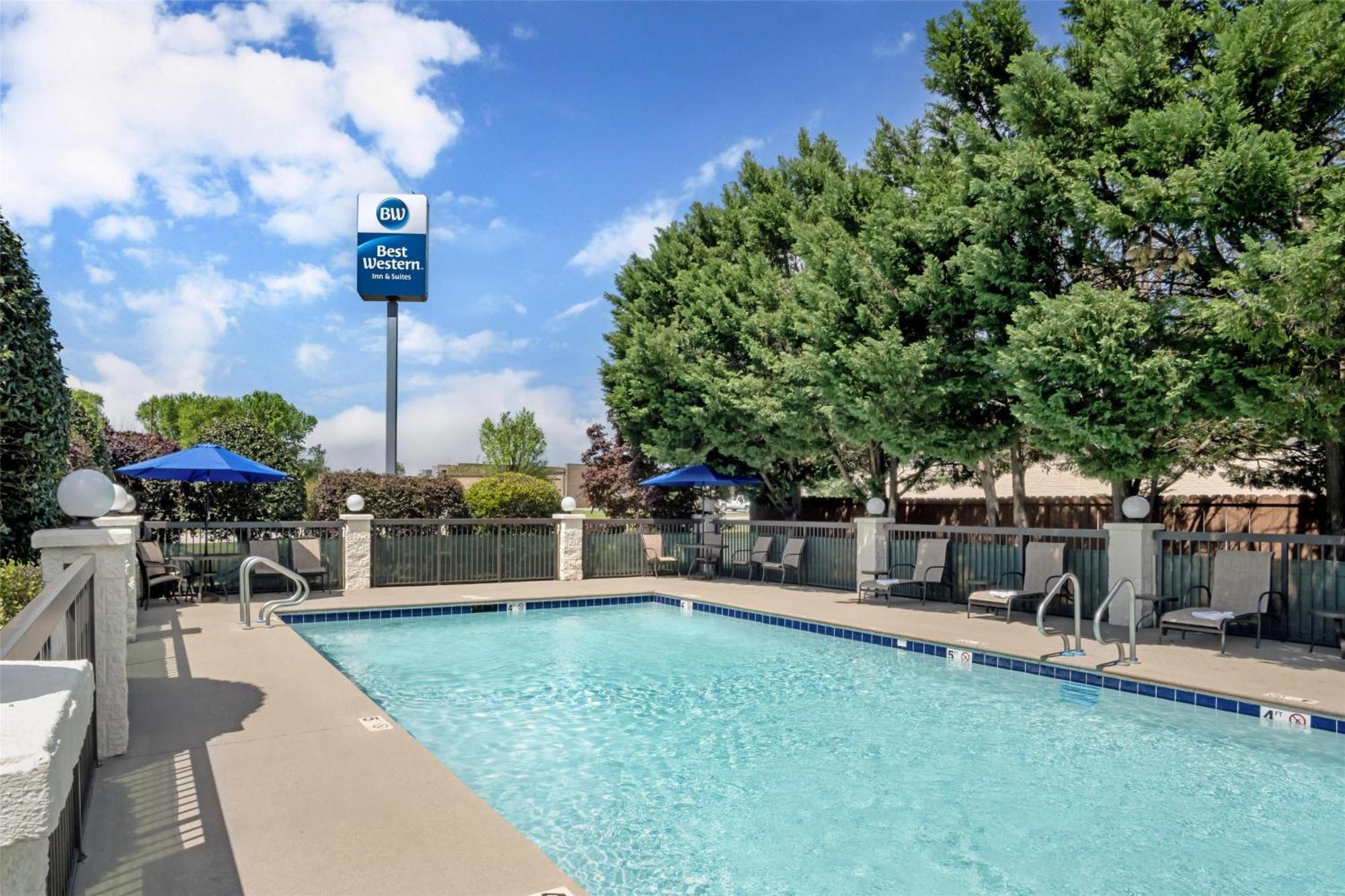 Best Western Inn & Suites Monroe Zewnętrze zdjęcie