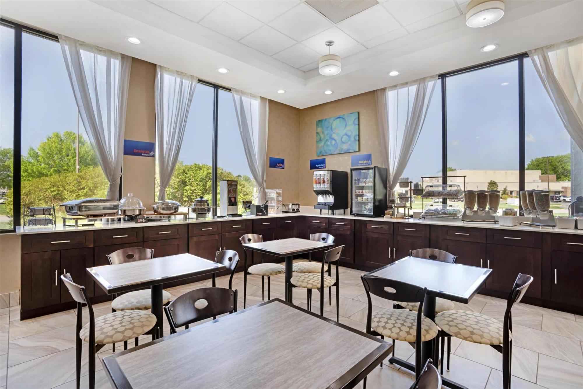Best Western Inn & Suites Monroe Zewnętrze zdjęcie