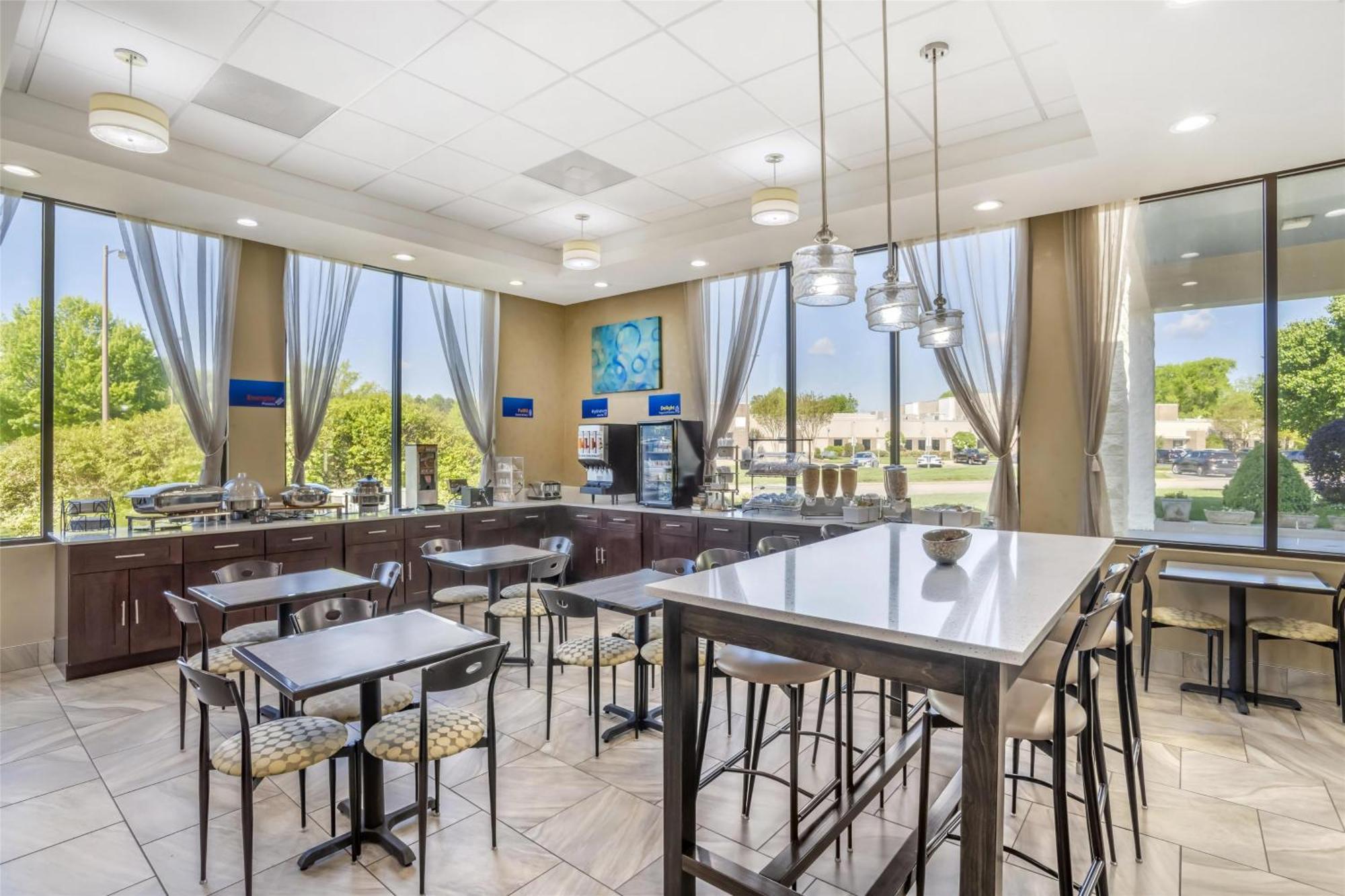 Best Western Inn & Suites Monroe Zewnętrze zdjęcie