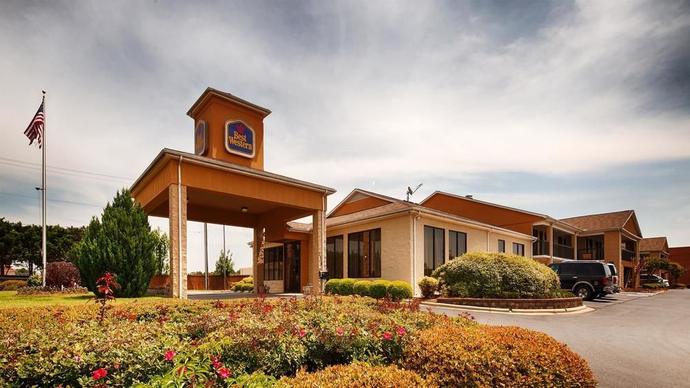Best Western Inn & Suites Monroe Zewnętrze zdjęcie